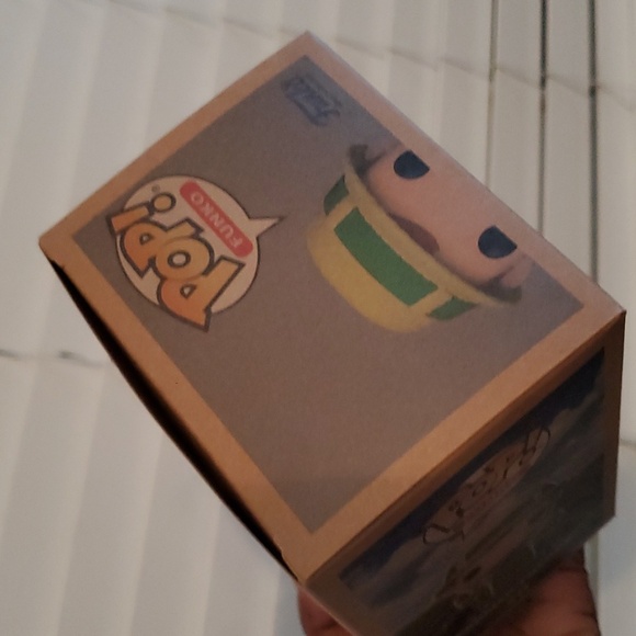 Earth Day 🌎 Farmer Freddy Funko Pop 211 Exclusive  Collectible 🔥 - Picture 8 of 9